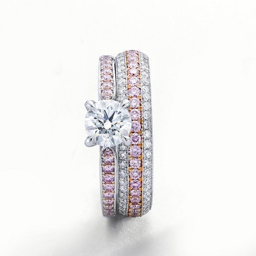 A Pink diamond engagement ring and wedding band set